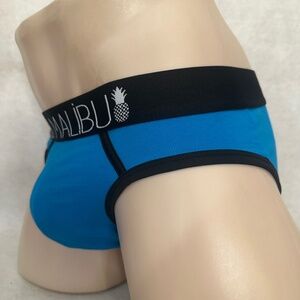 J J Malibu Pouch Briefs Medium 95% cotton / 5% spandex